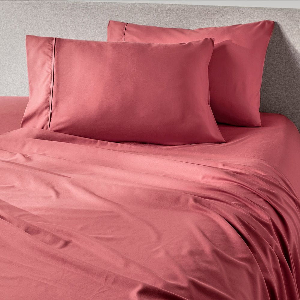 Retro Rose Pillowcase Set
