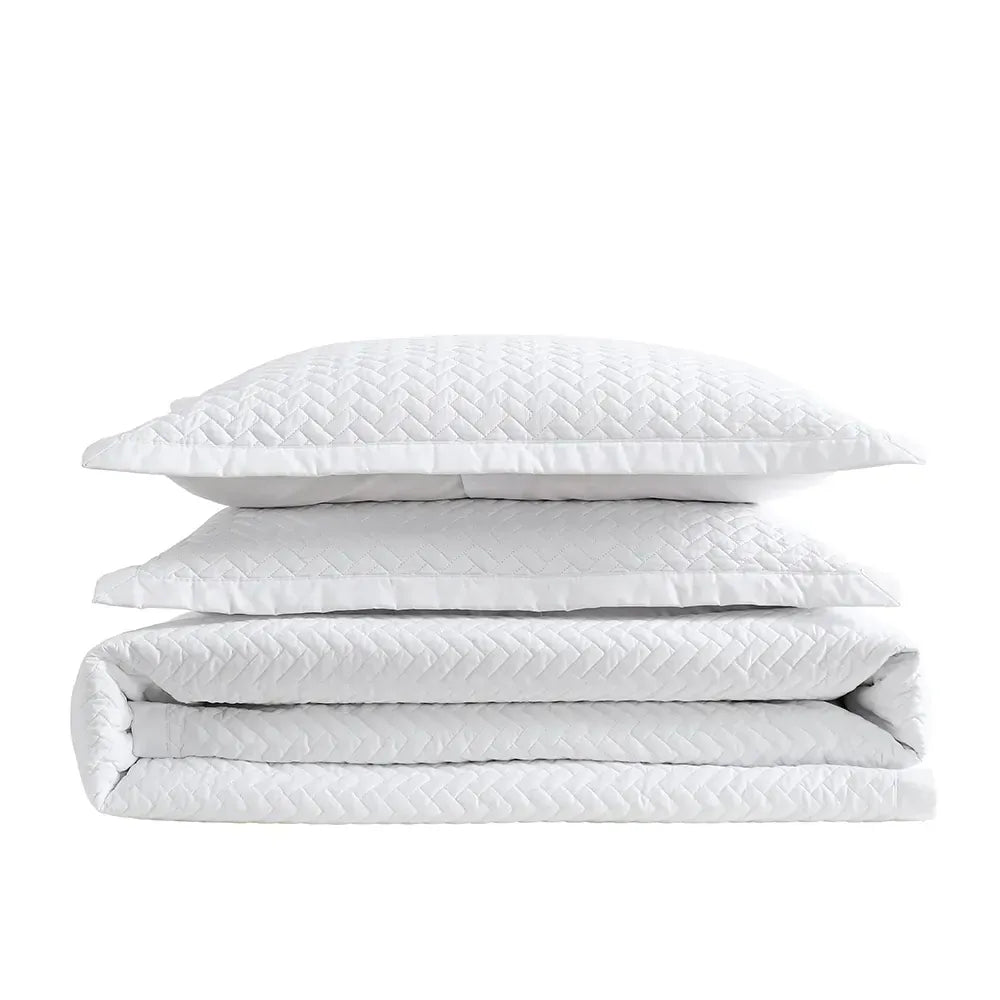 Classic White Oversized Quilt Set - PRESALE EVENT