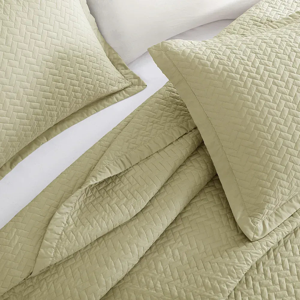 Sage Green Oversized Quilt Set - PRESALE EVENT