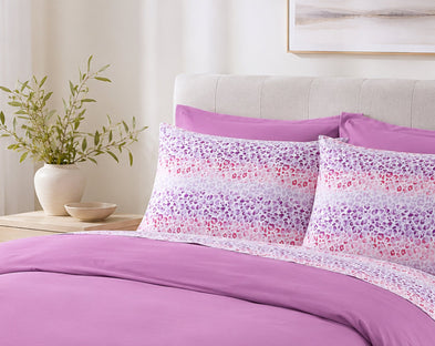 Unexpected Color Combinations for Bold Style