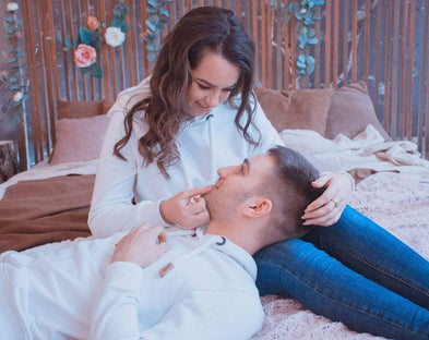 Split king sheets are a good option for couples.