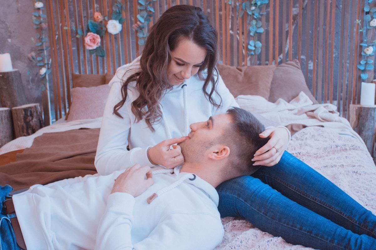 Split king sheets are a good option for couples.