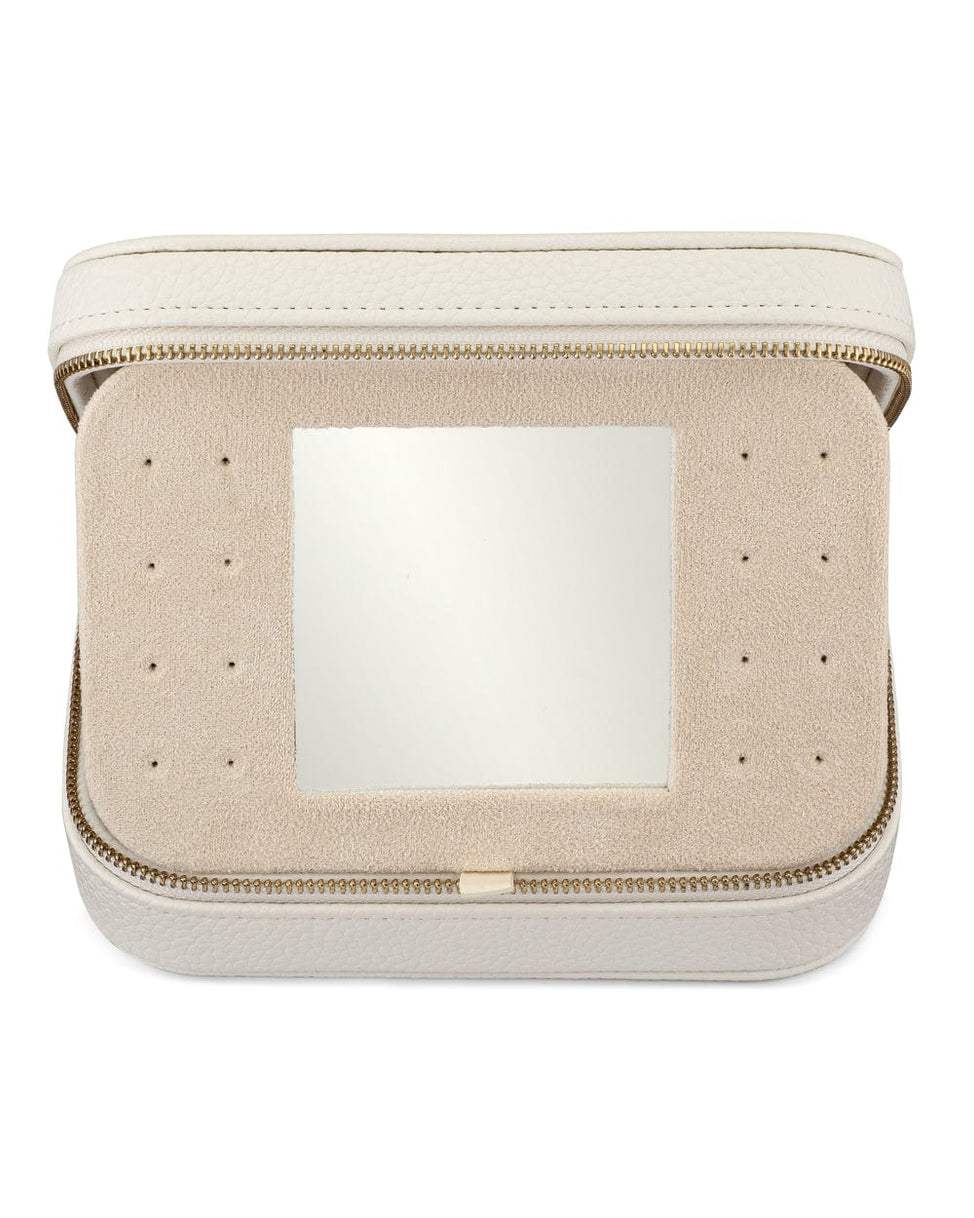 Pretty As A Peach Travel Jewelry Case