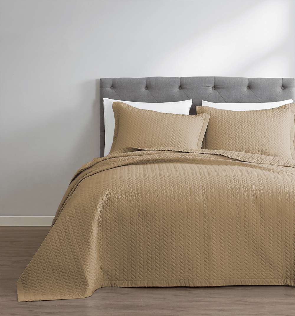 Light Mocha Oversized Quilt Set