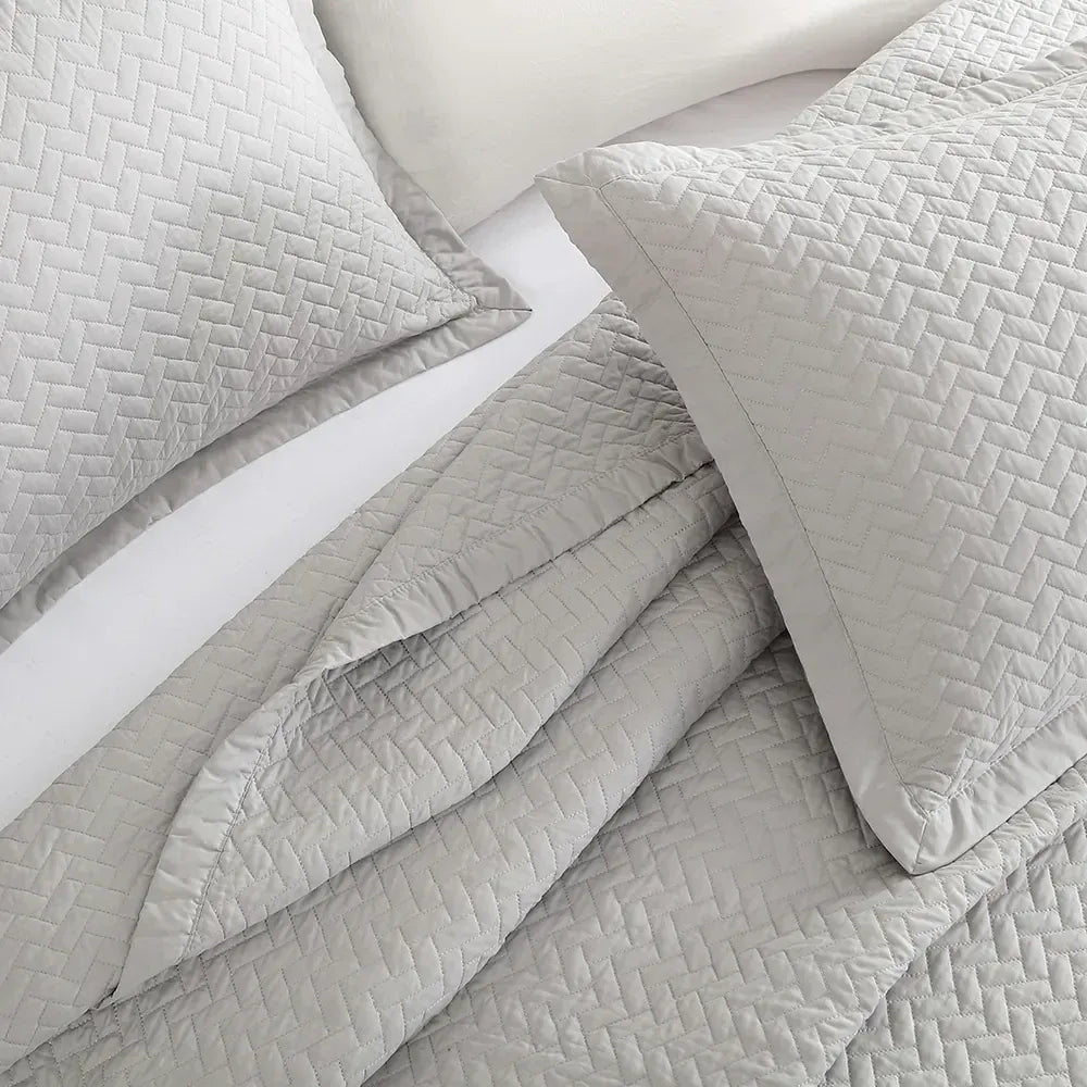 Brushed Silver Oversized Quilt Set - PRESALE EVENT