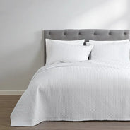 Classic White Oversized Quilt Set - PRESALE EVENT
