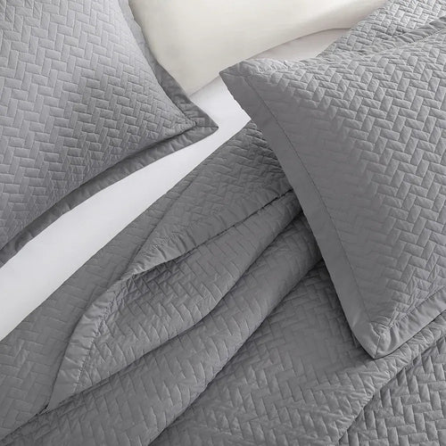Graphite Gray Oversized Quilt Set - PRESALE EVENT alternate