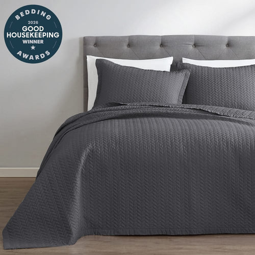 Graphite Gray Oversized Quilt Set