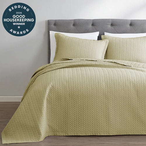 Sage Green Oversized Quilt Set